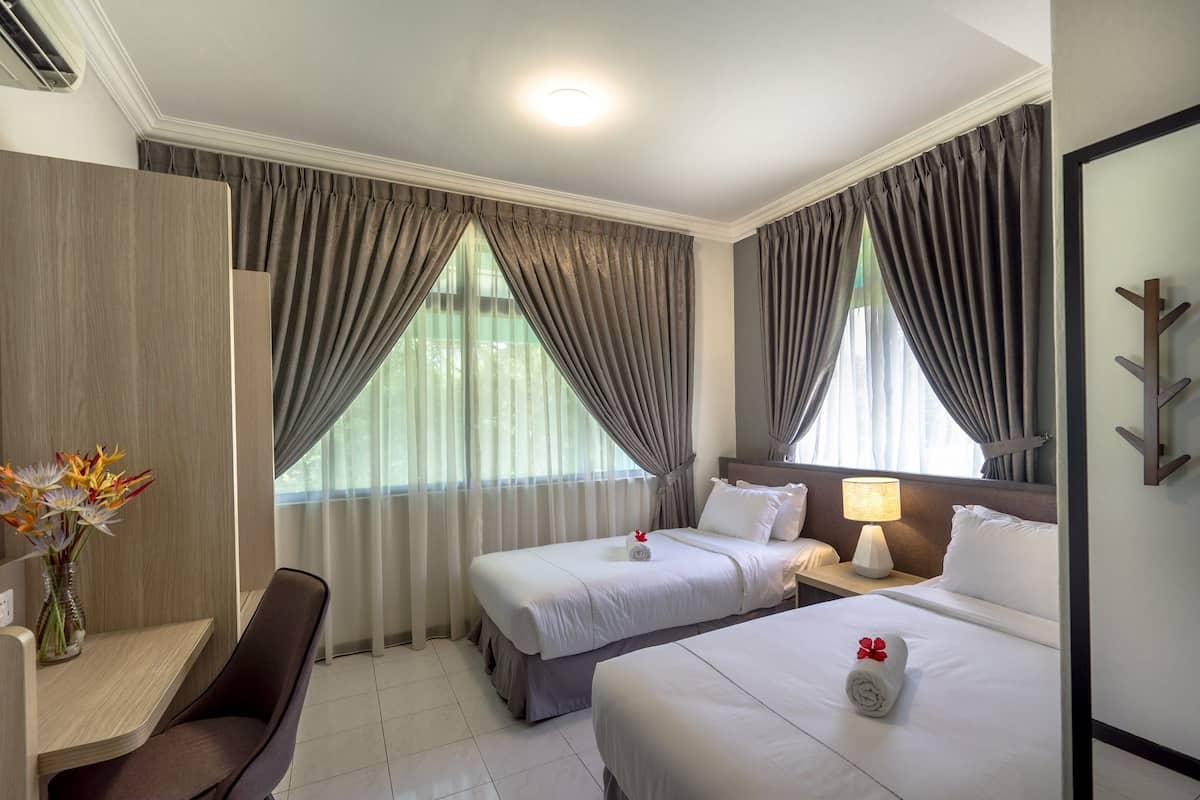 3 Bedroom Villa | Egyptian cotton sheets, hypo-allergenic bedding, down comforters