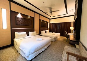 Egyptian cotton sheets, hypo-allergenic bedding, down comforters - Tanjong Puteri Golf Resort - Malaysia (Pasir Gudang)
