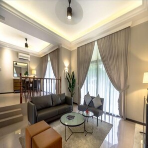 Istana Villa - 5 Bedroom