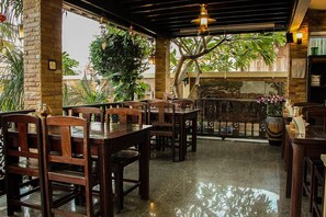 Daily cooked-to-order breakfast (THB 150 per person) - Iyara Hua Hin Lodge (Hua Hin)