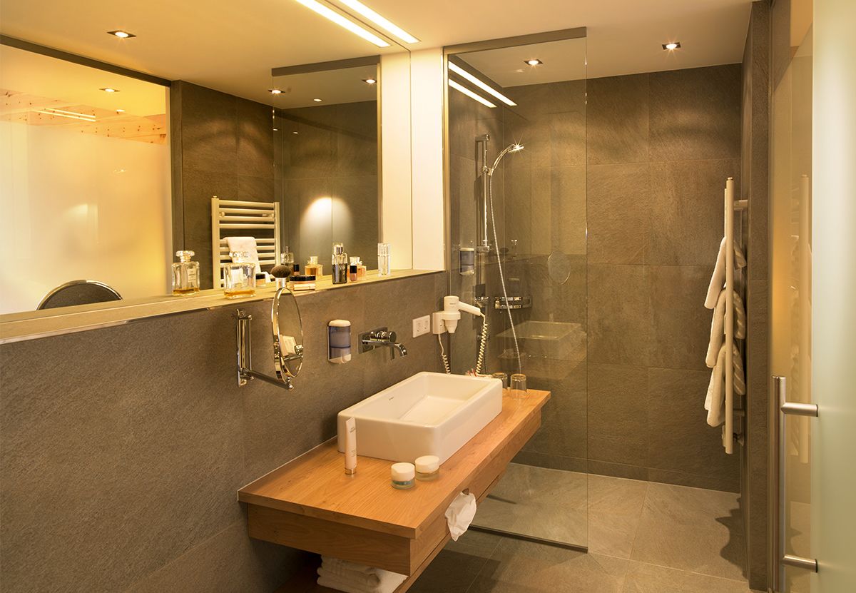 shower, free toiletries, hair dryer, bathrobes