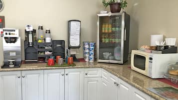 Petit déjeuner continental compris tous les jours