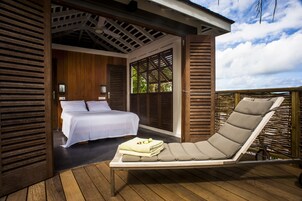 Quarto casal superior, piscina particular | Terraço/pátio