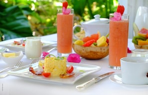 Daily continental breakfast for a fee