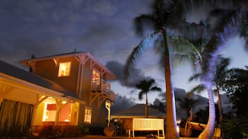 Façade de l’hébergement - soirée/nuit