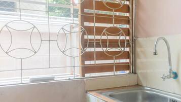 Deluxe Double Room | Minibar, desk, free WiFi, bed sheets