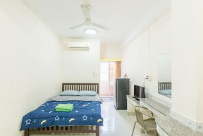 ห้องดีลักซ์ดับเบิล | มินิบาร์, โต๊ะทำงาน, Wi-Fi ฟรี, ผ้าปูที่นอน