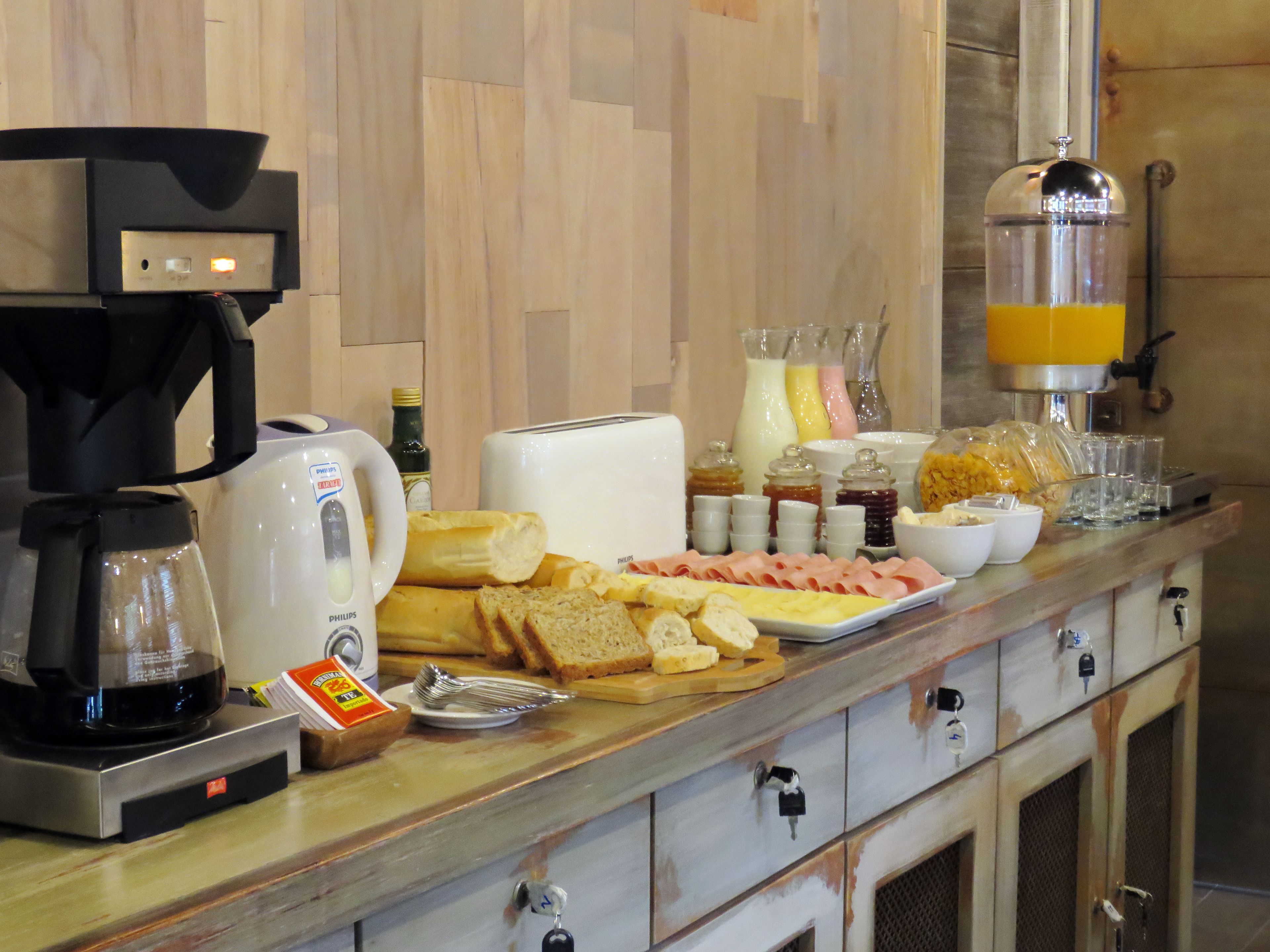 daily buffet breakfast (usd 9 per person)