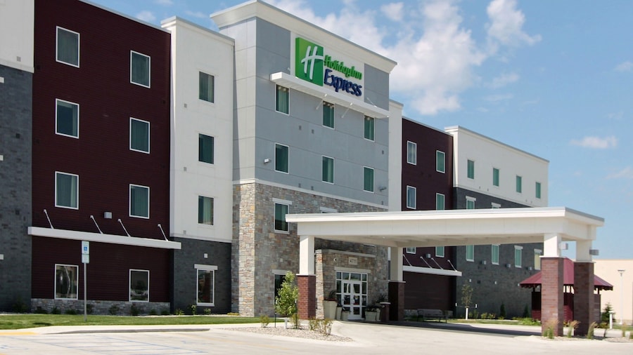 Holiday Inn Express Fargo SW - I-94 Medical Center by IHG