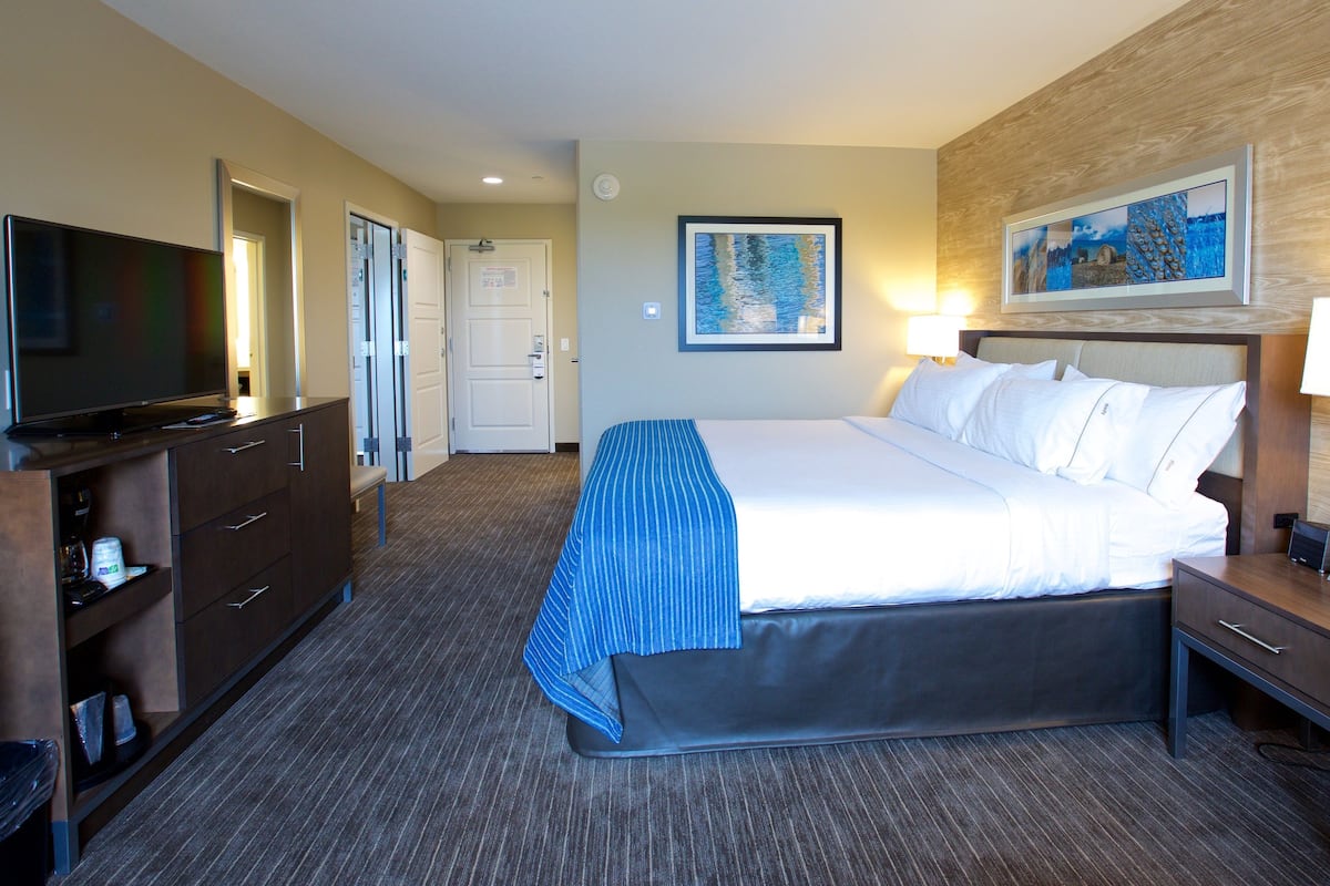 Skrivbord, strykjärn/strykbräda, gratis wi-fi och sängkläder