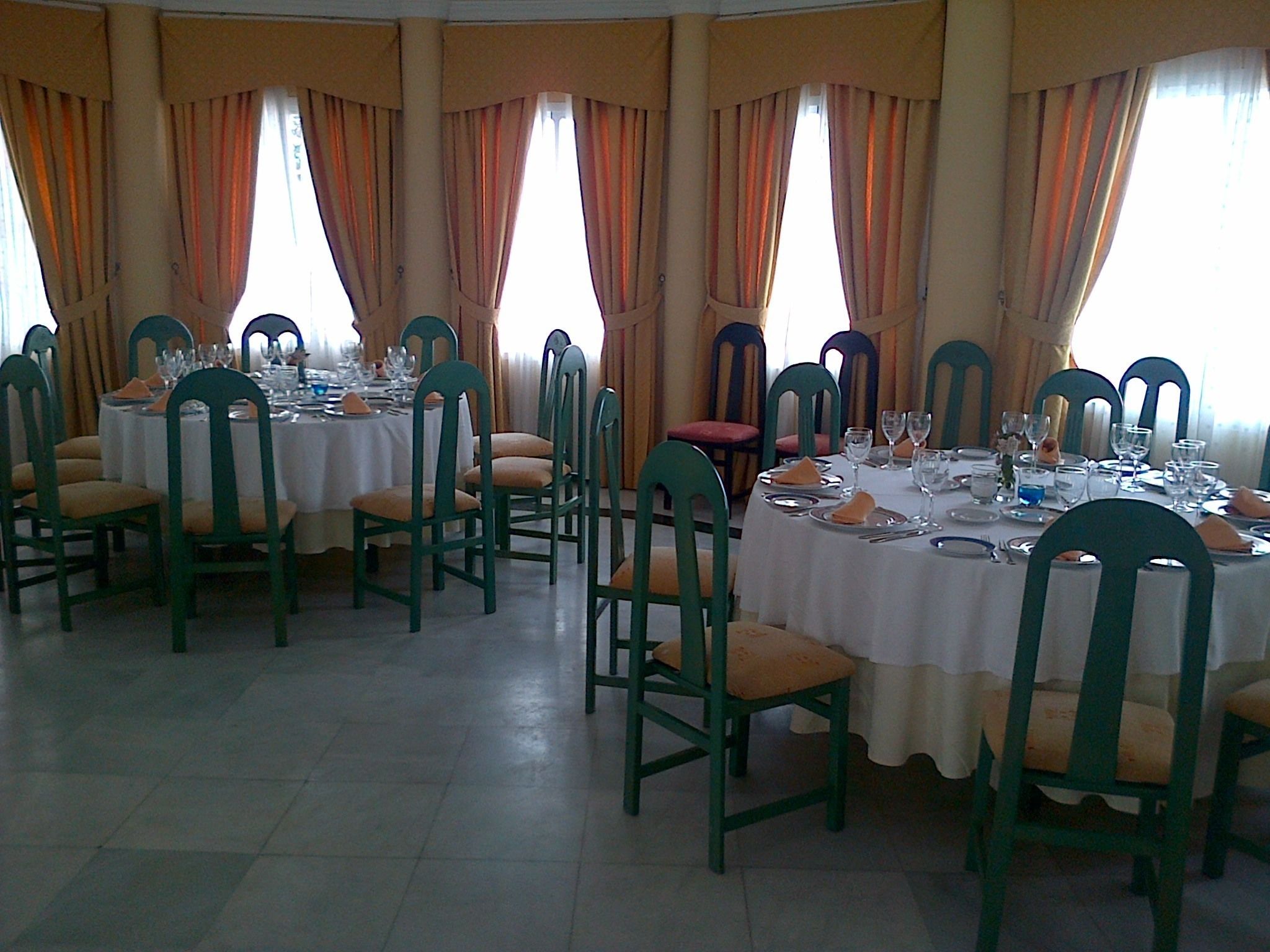 Nhà hàng