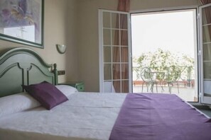 In-room safe, desk, cots/infant beds, rollaway beds