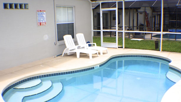 Outdoor pool - Time Out Florida Villas (Clermont)