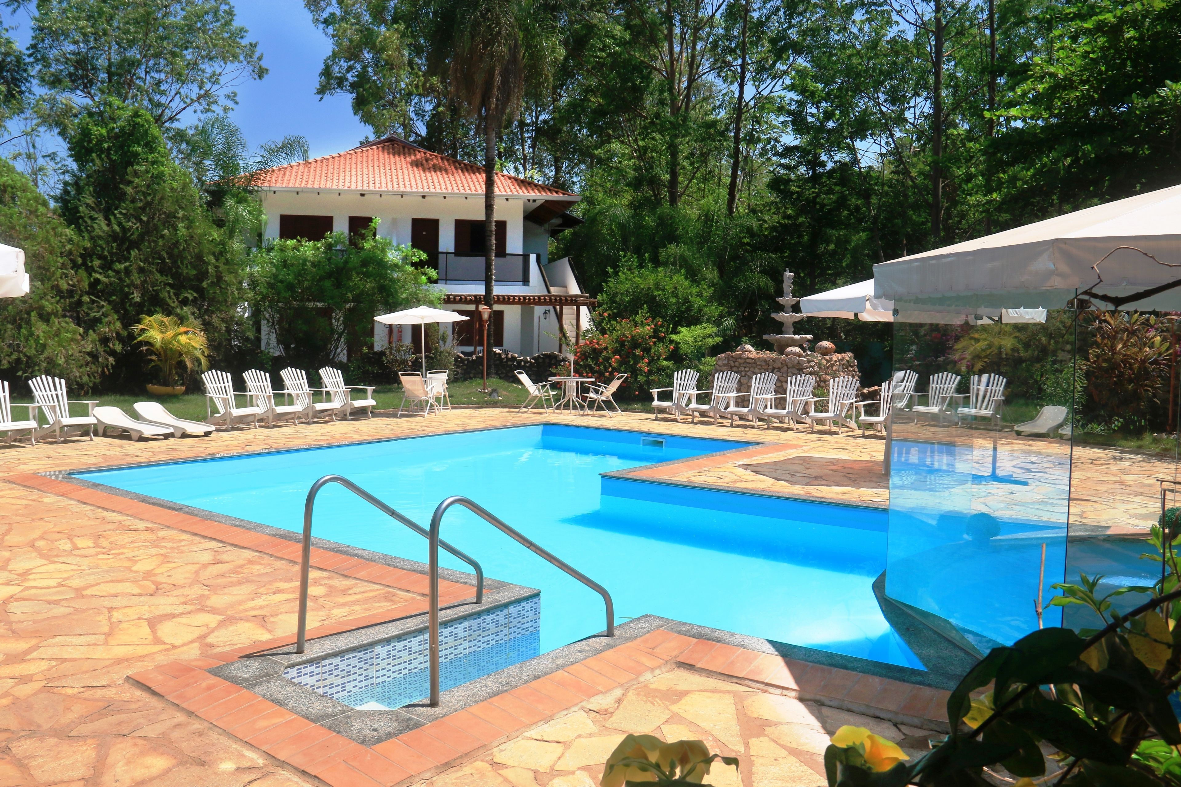 Kolam renang outdoor