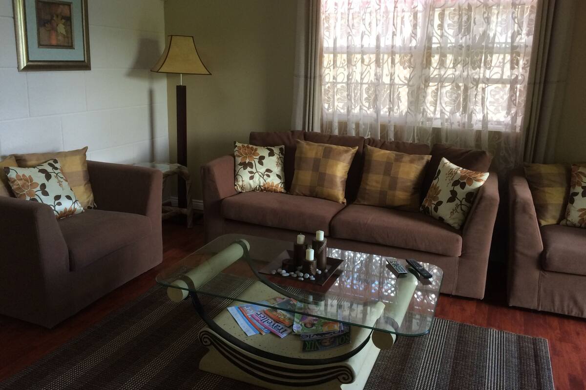 Apartment, 2 Bedrooms | Egyptian cotton sheets, premium bedding, blackout drapes