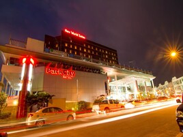 Front of property – evening/night