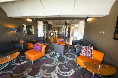3 Bars/Lounges. Hotell Valhall