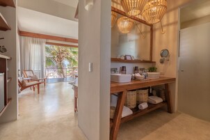 Beachfront Penthouse with Plunge Pool | Bathroom | Designer toiletries, hair dryer, bathrobes, slippers