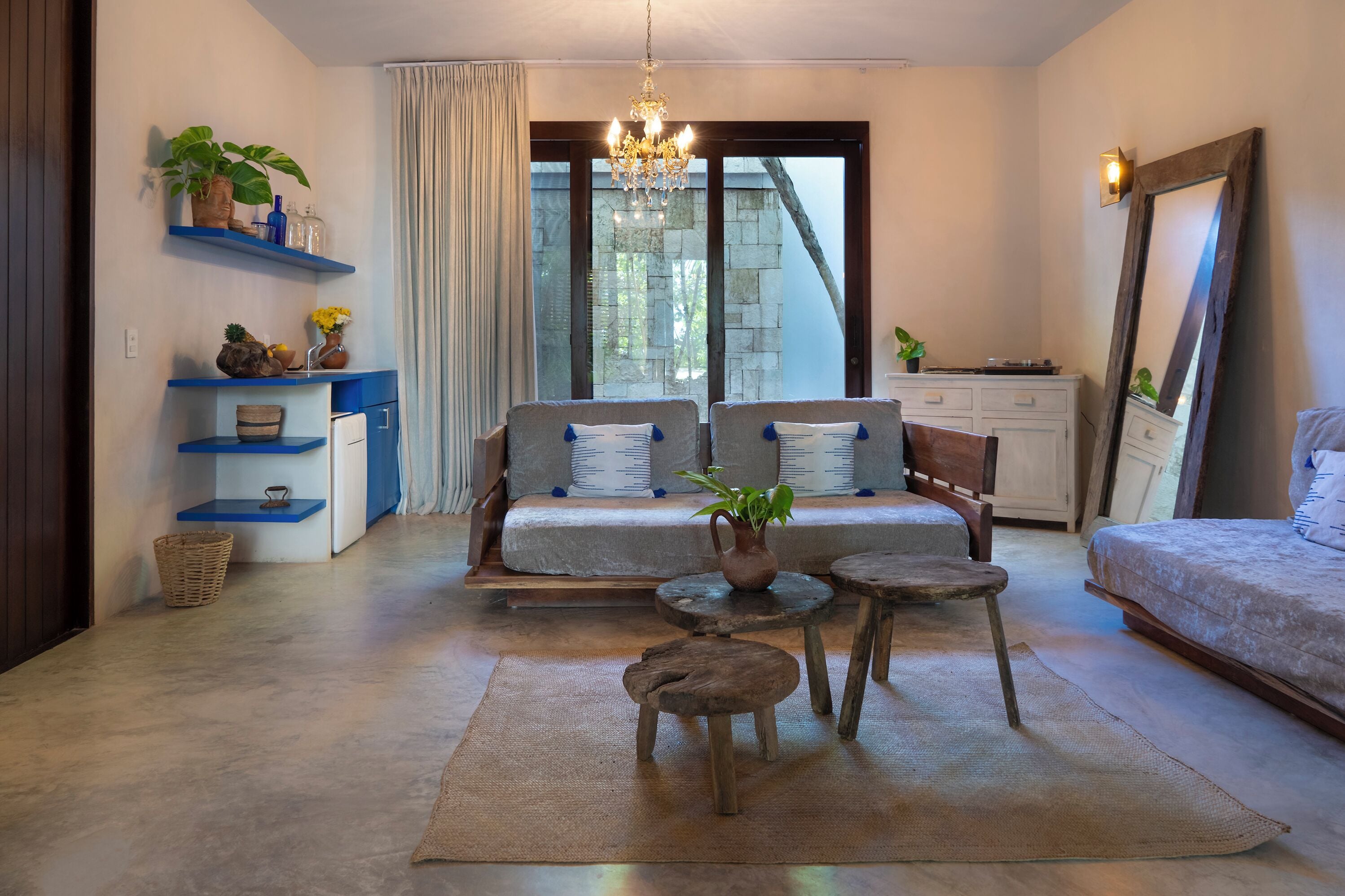 Ground Floor Master Suite at Lula by La Zebra | Living area