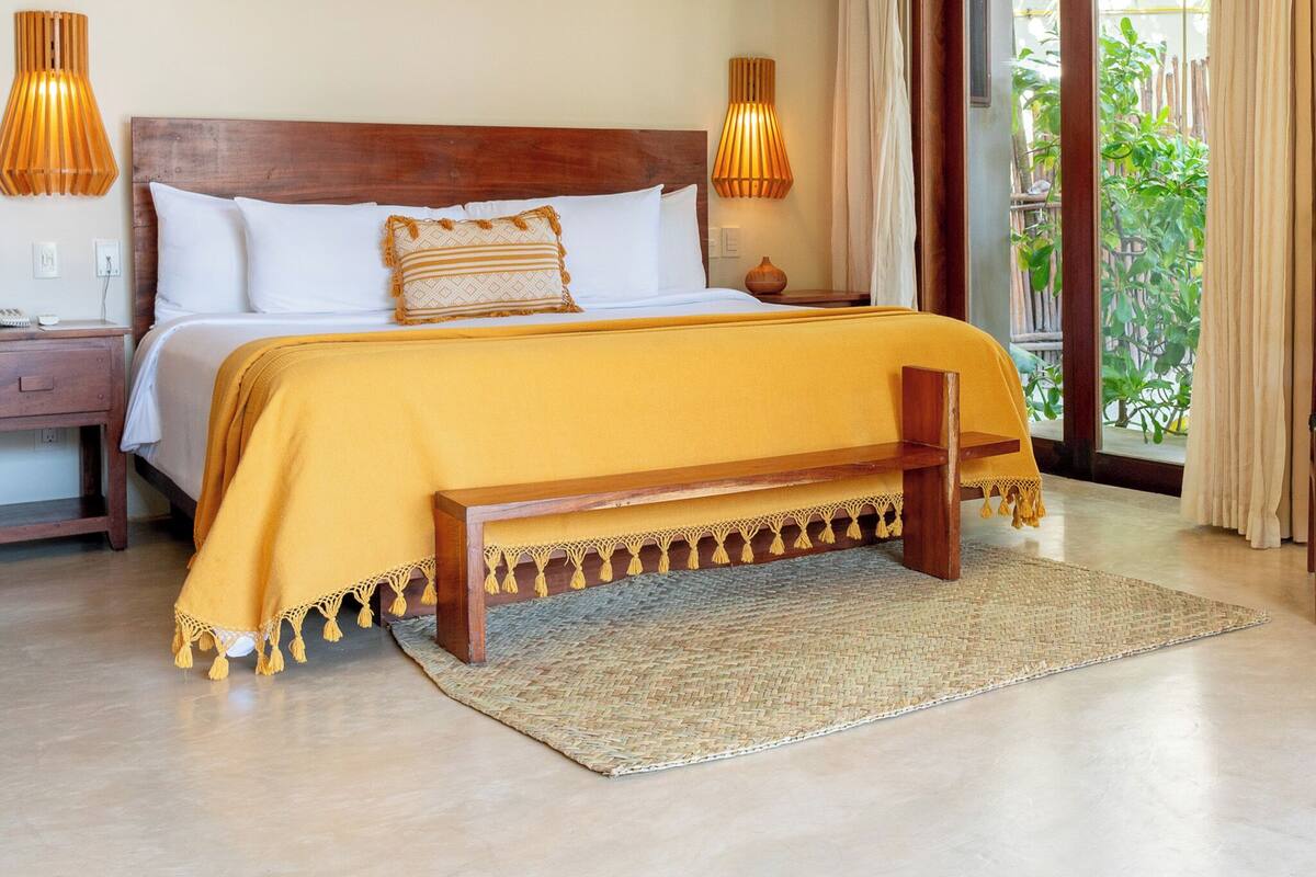Suite, vue mer, rez-de-chaussée (with plunge pool)