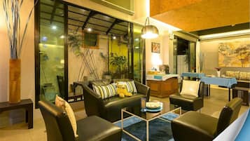Sala de estar en el lobby