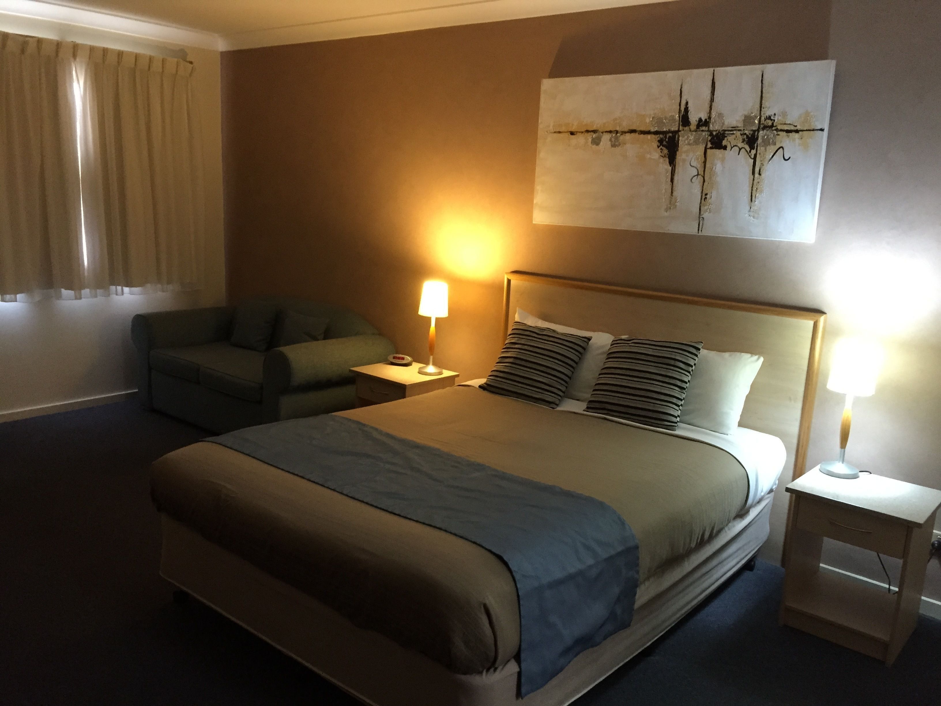 In-room safe, desk, soundproofing, iron/ironing board