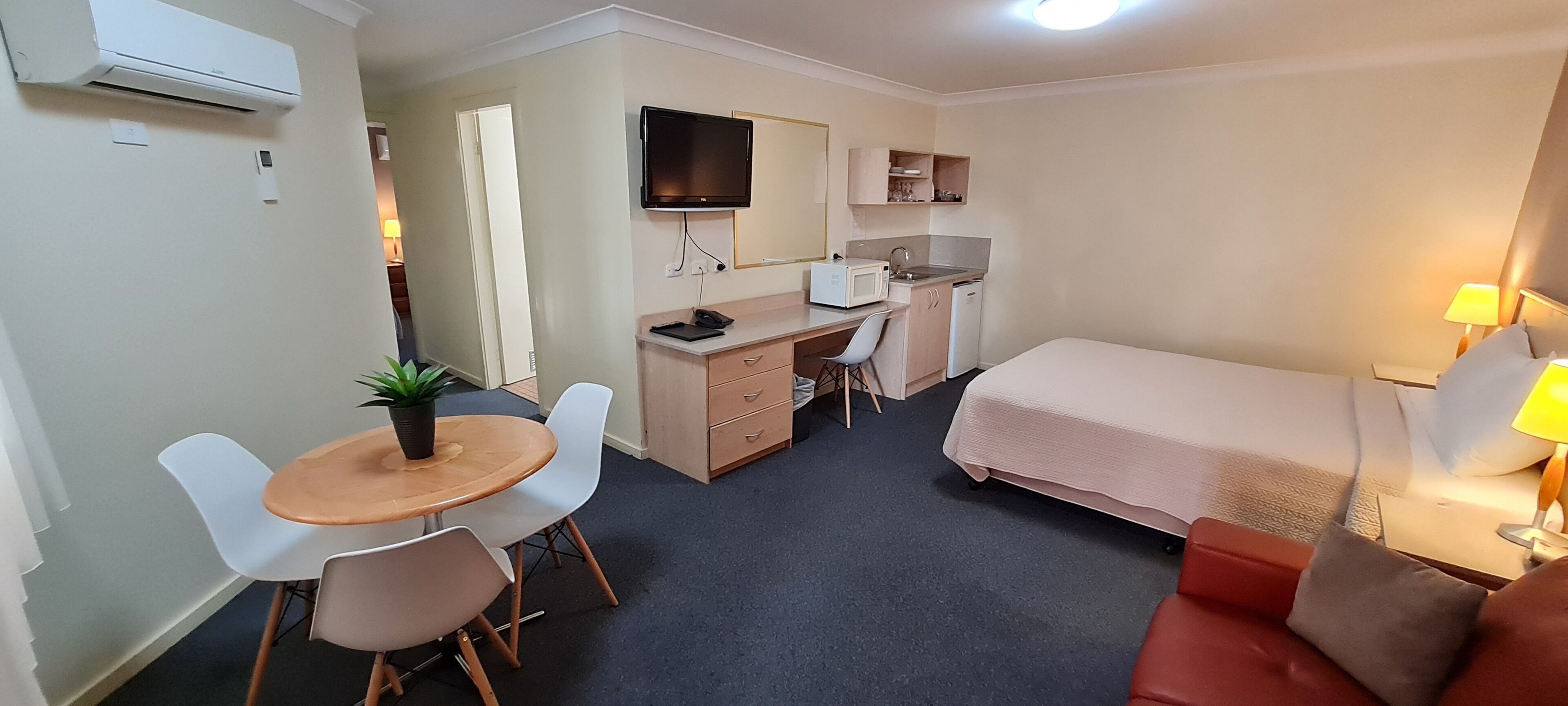 In-room safe, desk, soundproofing, iron/ironing board