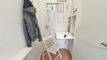 Chambre Simple Économique, 1 lit une place | Bureau, chambres insonorisées, Wi-Fi gratuit