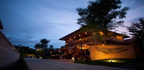 Exterior - Srisawat Resort (Cha-am)