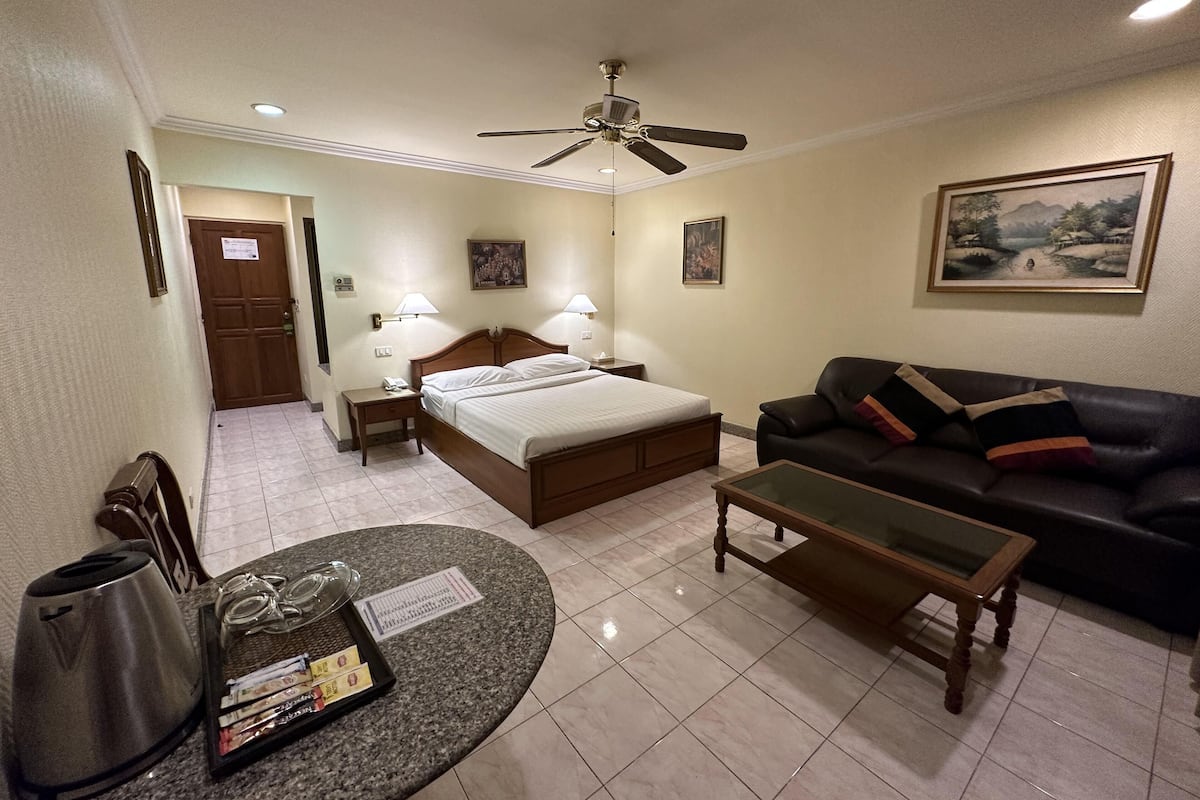 Superior Room (Deluxe) | Ruang tamu