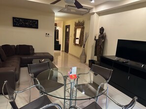 Royal Suite | Living area - Copa Hotel (Pattaya)