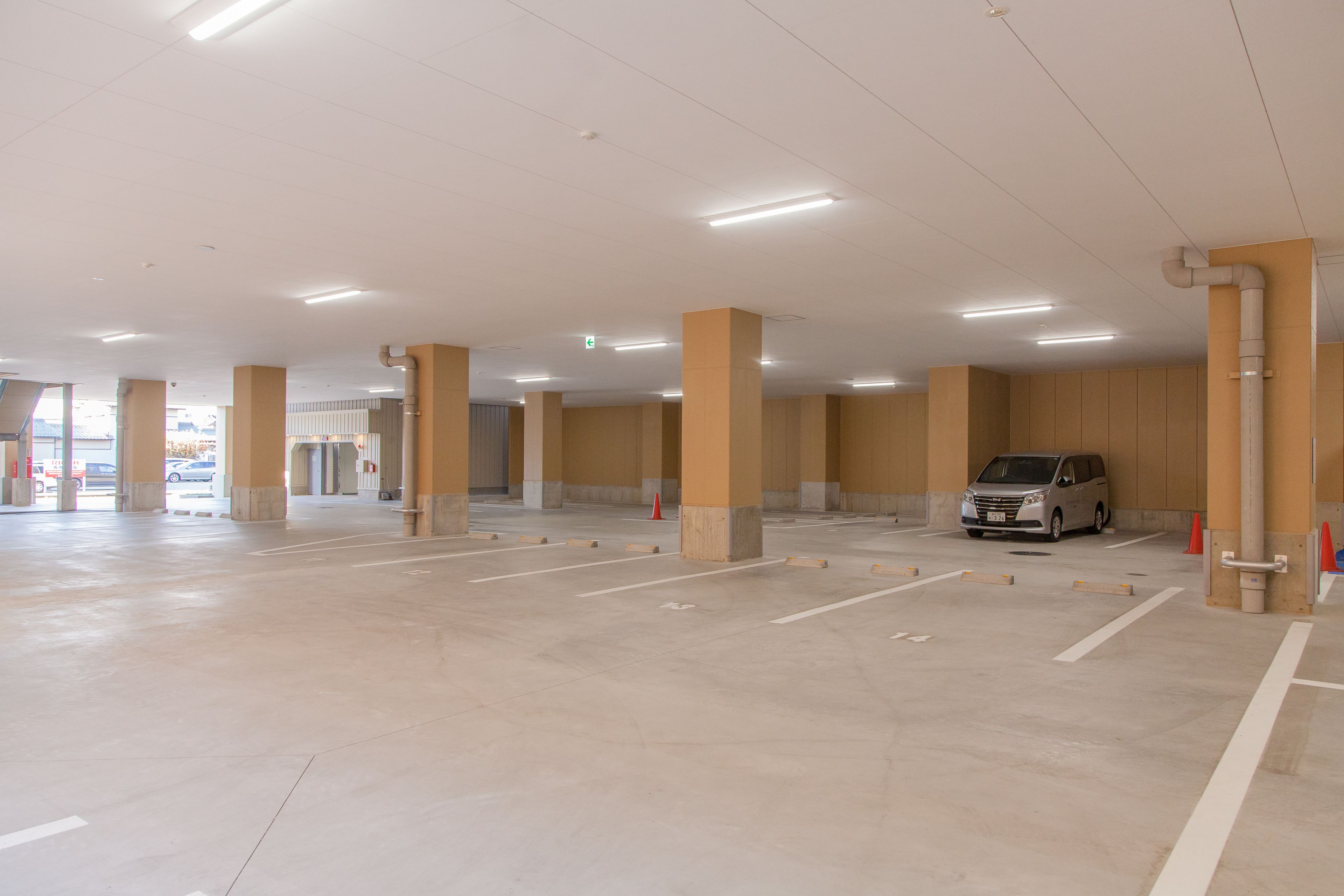 self-parking (surcharge) 1500 per night