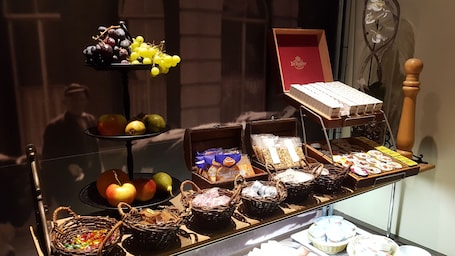 Breakfast buffet. Hotel Heere