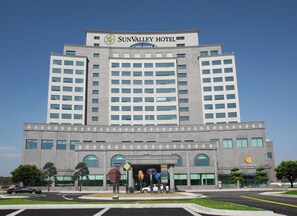 Exterior - SunValley Hotel (Yeoju)