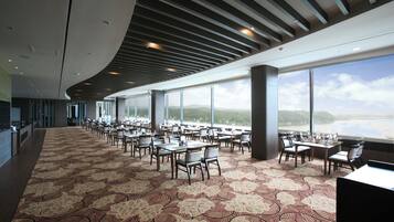 2 Restaurants, Frühstück