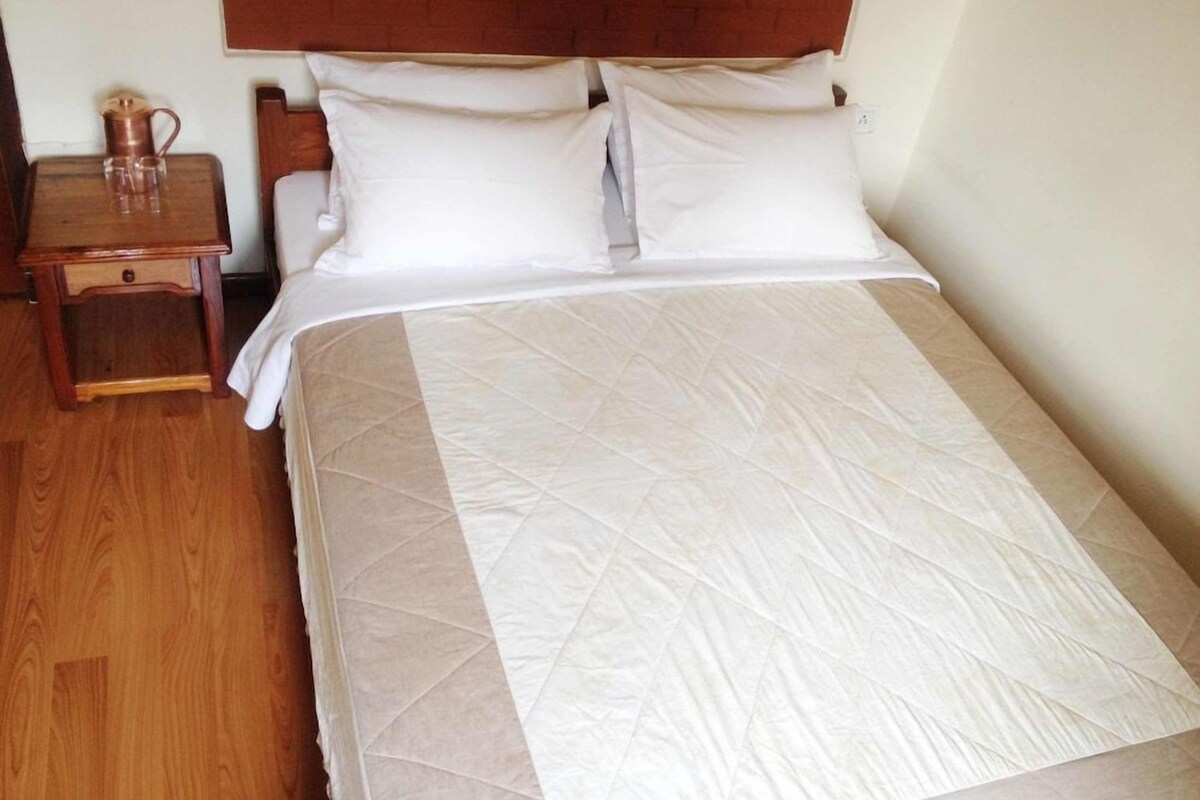 Caja de seguridad en la habitación y sistema de insonorización 