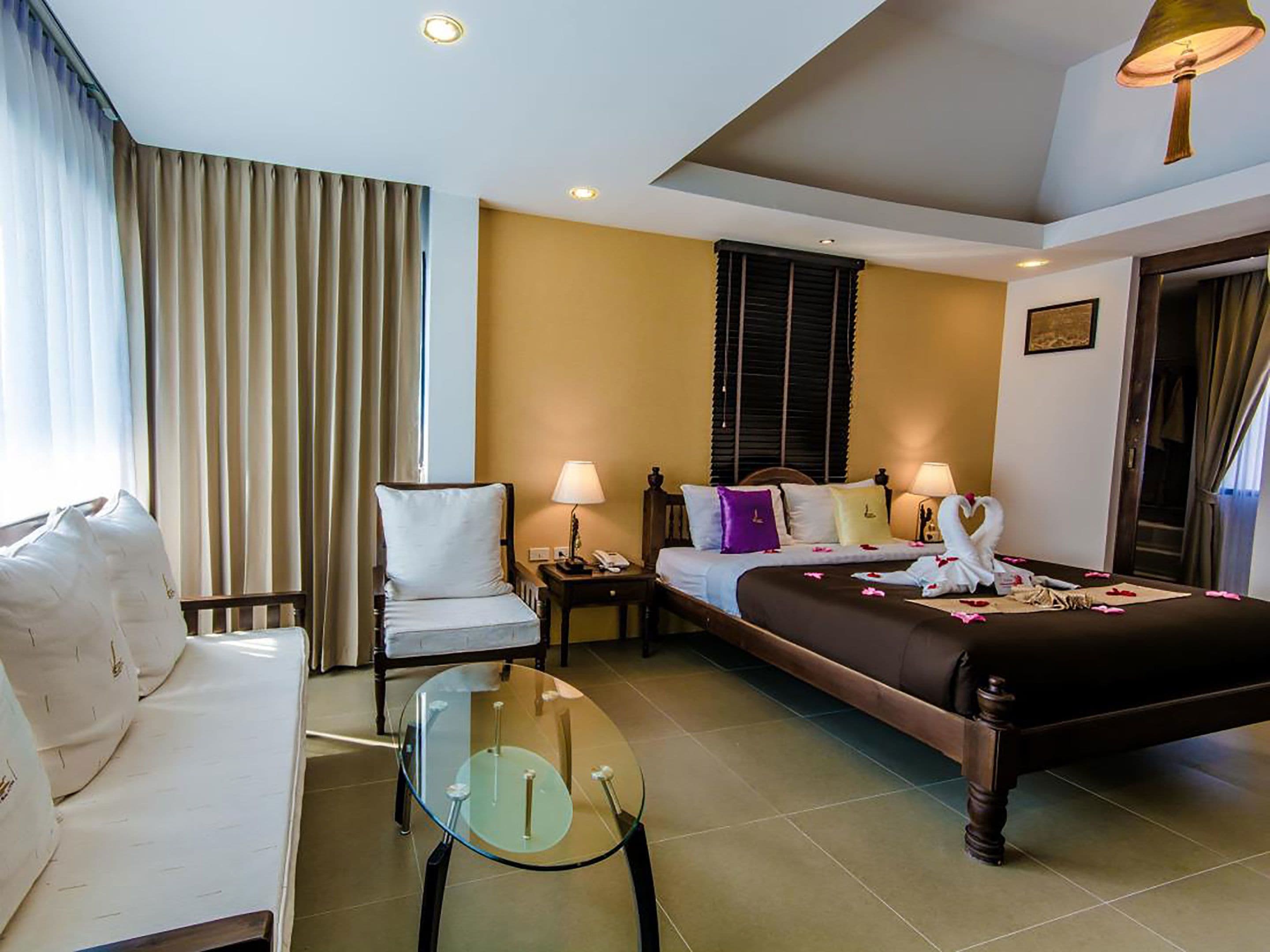 deluxe double room | 1 bedroom, premium bedding, in-room safe, desk