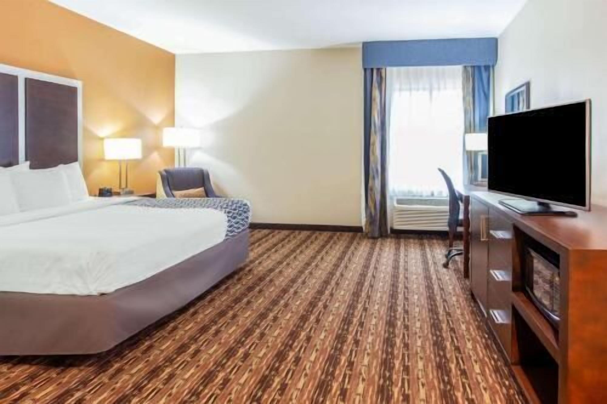 Ropa de cama de alta calidad y escritorio 