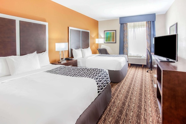 Room, 2 Queen Beds, Non Smoking