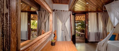 Suites Standard Plus Vista Mar | 2 bedrooms, premium bedding, minibar, in-room safe