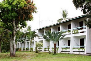Standard Suite, Pool View | Terrace/patio