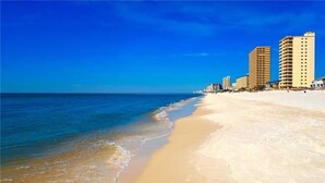 Beach - EQC Hotel 10 (R)
