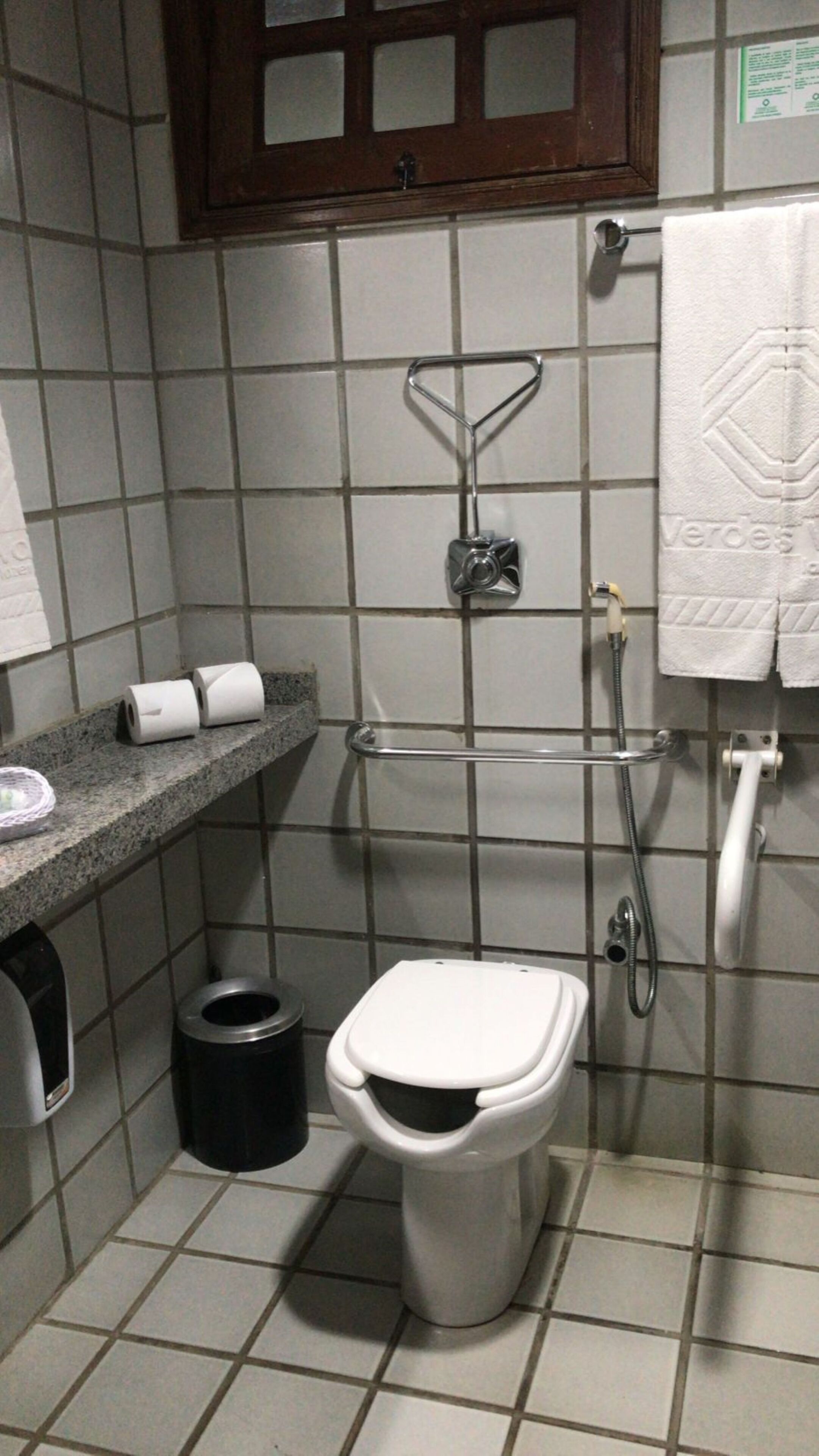 luxo pne | 1 bedroom, laptop workspace, free wifi, bed sheets