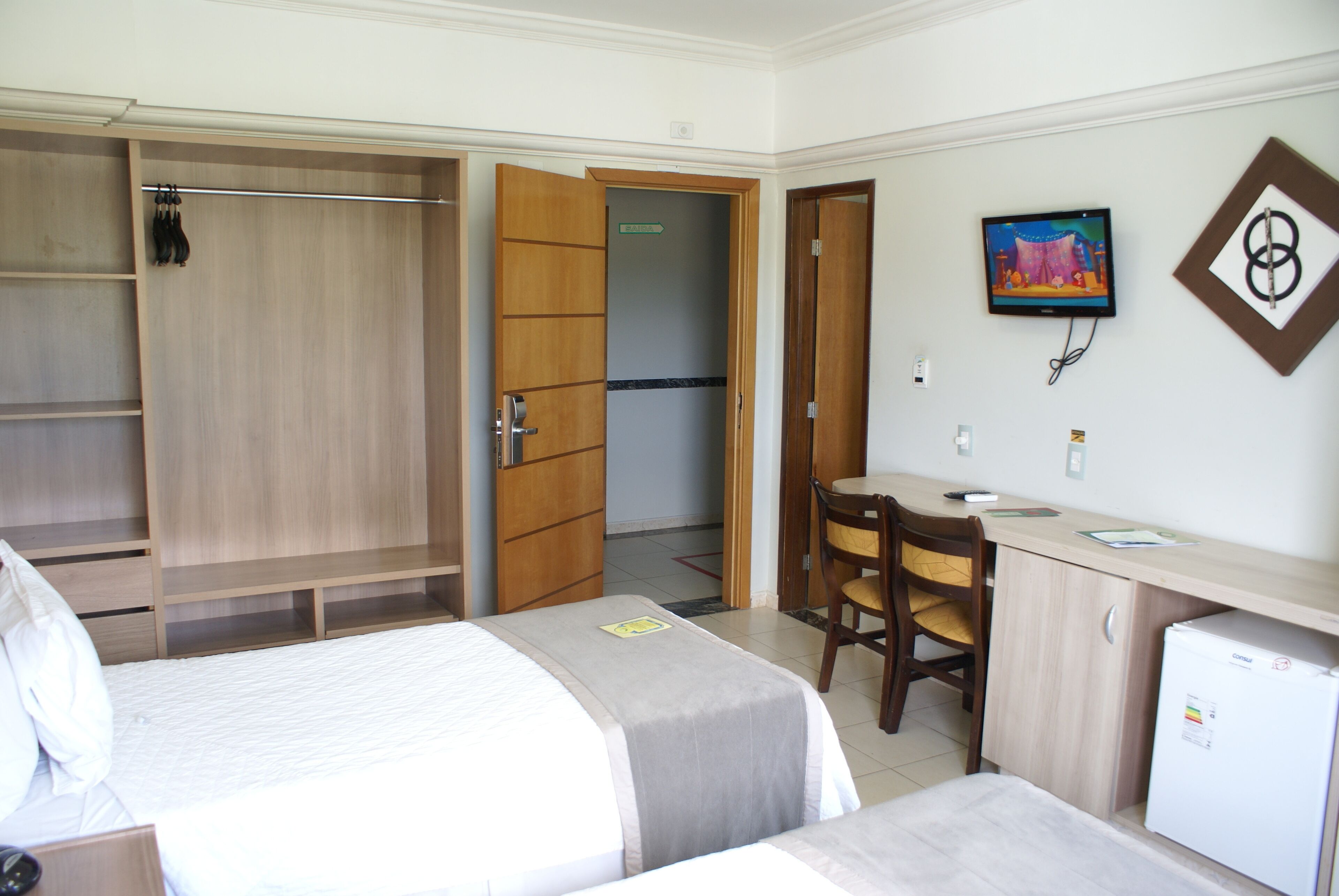 super luxo | wardrobe