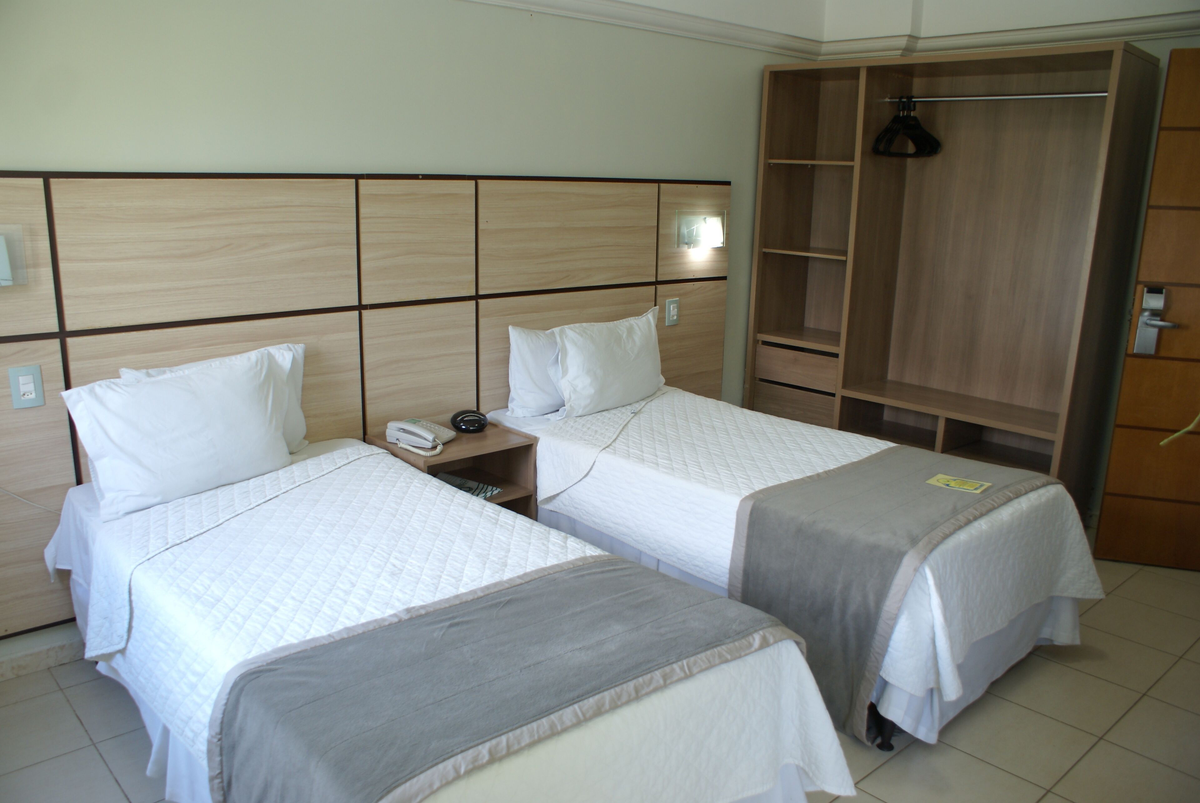 super luxo | 1 bedroom, laptop workspace, free wifi, bed sheets