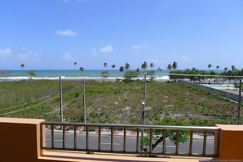 Apartamento, 2 quartos, sacada | Vista para praia/oceano