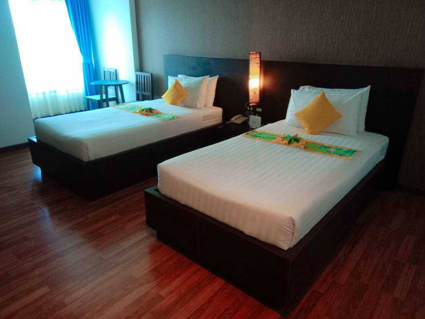 superior twin room | 1 bedroom, premium bedding, desk, blackout curtains