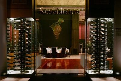 Complejo Enoturístico Finca La Estacada