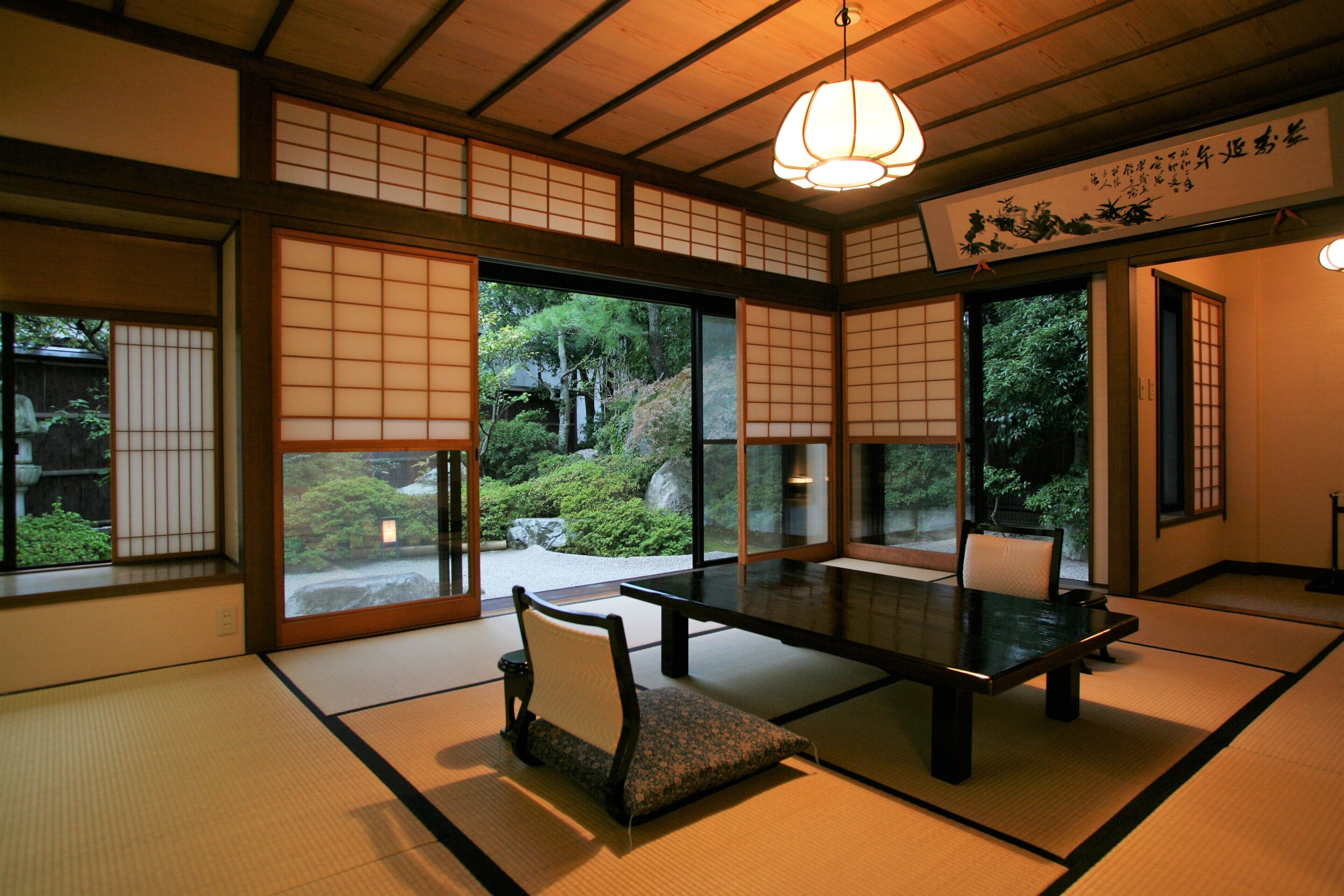 Standard Japanese Style Room, Garden View, Non Smoking | Down comforters, in-room safe, desk, laptop workspace