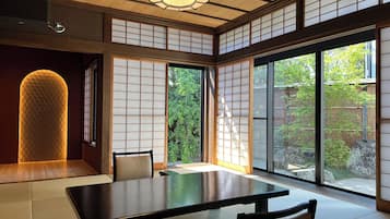 デラックスモダン和洋室 (1階庭園側, 禁煙) | 部屋からの景観